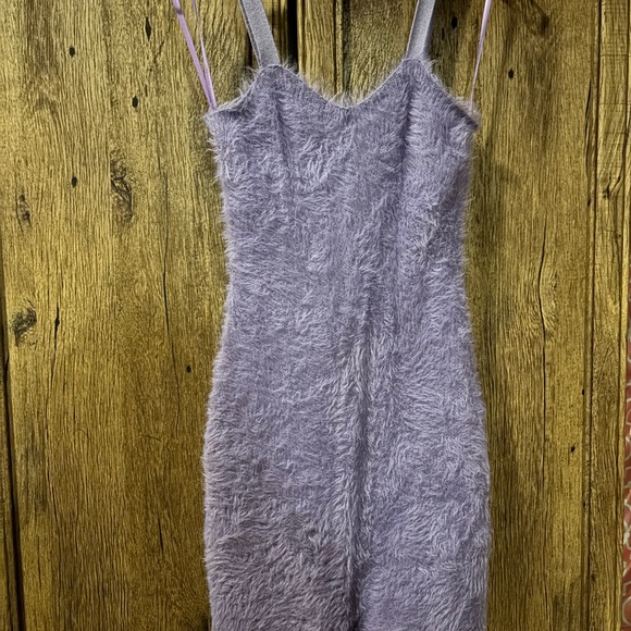 Fabletics 90’s Mini Dress in Violetta, size large - Picture 2 of 16